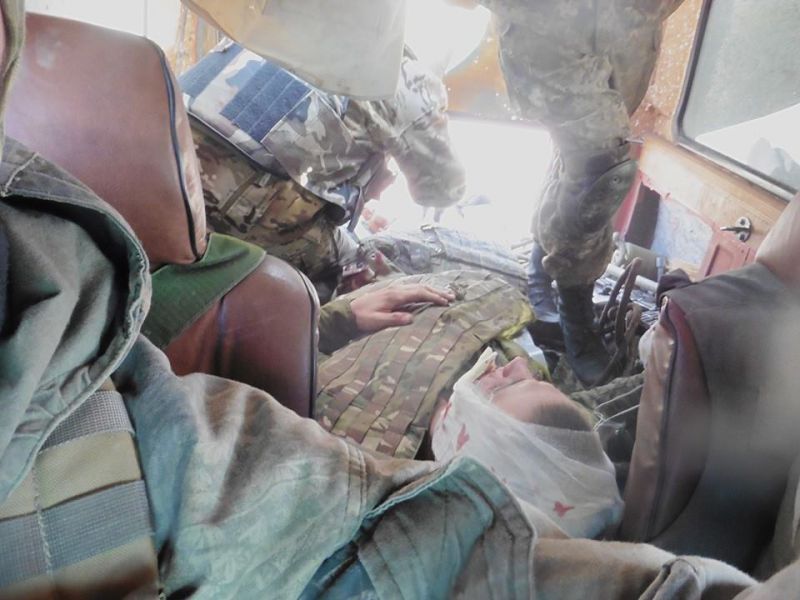 Раненый боец, позывной "Калина". фото:Yashka Tsygankov https://www.facebook.com/yashka.tsygankov?_rdr