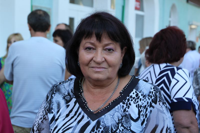 Учитель, библиотекарь Татьяна Онипко
