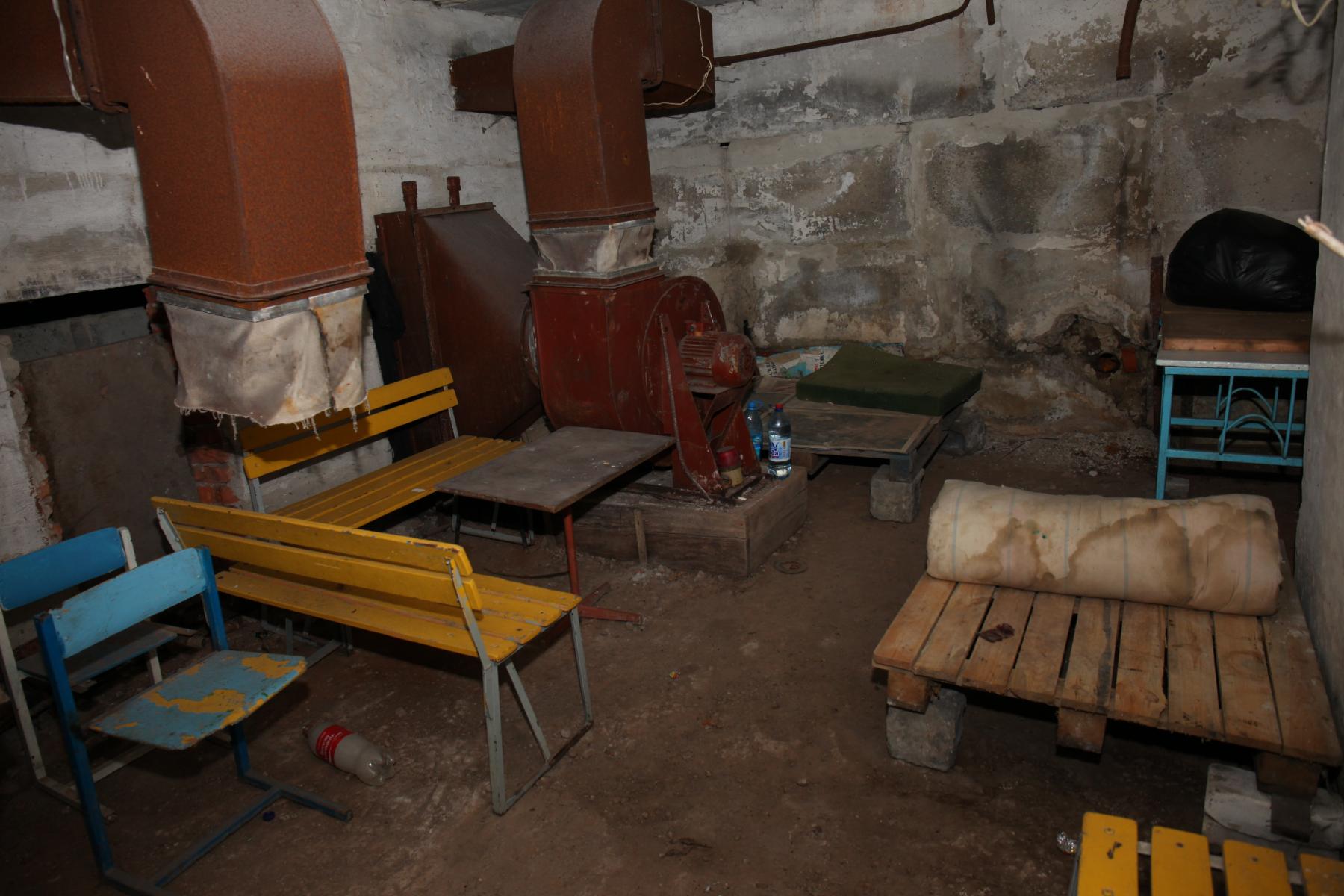 Бомбоубежище в школьном подвале – единственное на все село Нетайлово