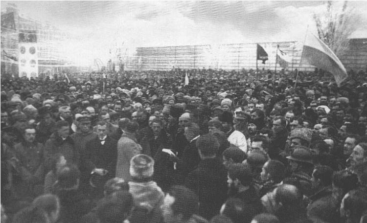 22 січня 1919 року в Києві на Софійській площі відбулися урочисті збори, на яких був проголошений Акт Злуки 
