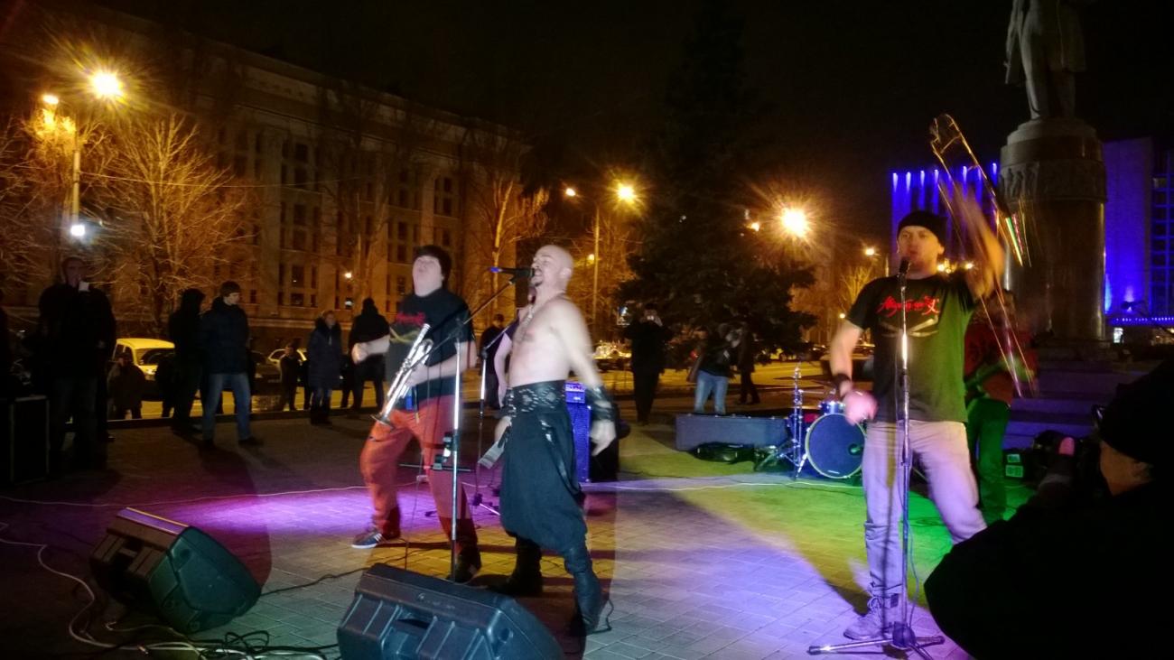 Концерт гурту "Гайдамаки" на донецькому Євромайдані 12 січня / Фото з соцмереж
