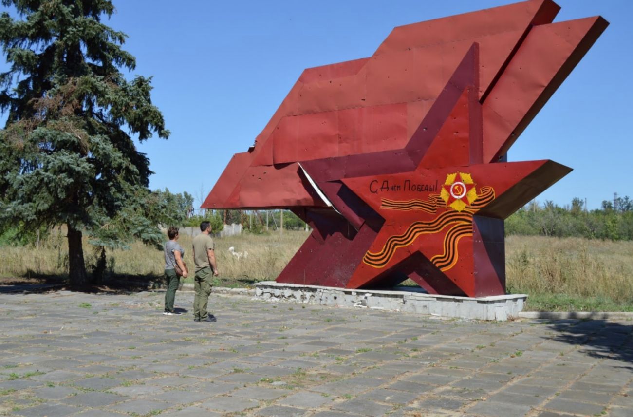 Рашисти готуються святкувати День визволення Донбасу від фашистських загарбників